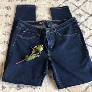 ⭐️SALE⭐️ Midrise Jeggings